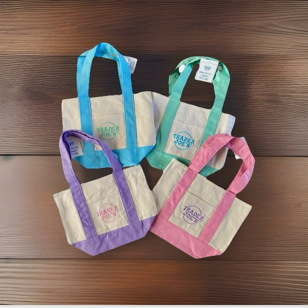 Trader Joe’s Mini Pastel Canvas Bag Set (4)